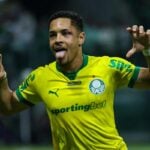 Vitor Roque