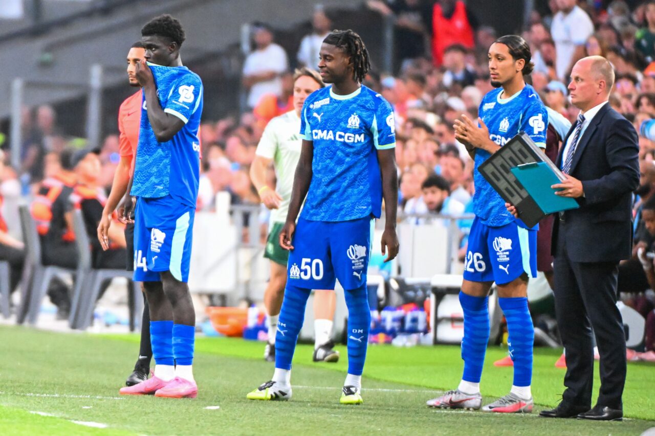 OM : Robinio Vaz Darryl Bakola Bilal Nadir