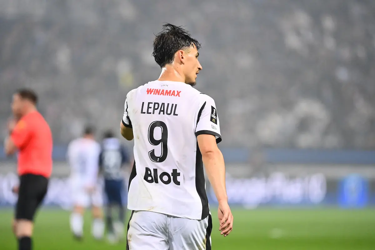 Mercato Rennes : L'Allemagne s'attaque à Esteban Lepaul Esteban Lepaul