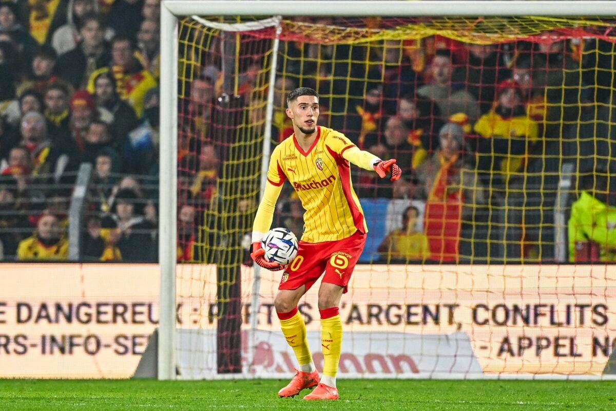 Info Média Foot : Robin Risser (RC Lens) dans le viseur de l’OM