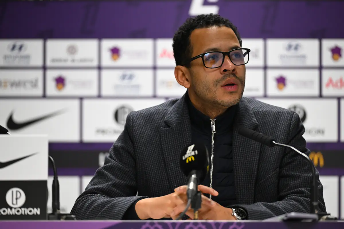 Mercato : L’arrivée de Rosenior à Chelsea loin de faire l’unanimité Liam Rosenior