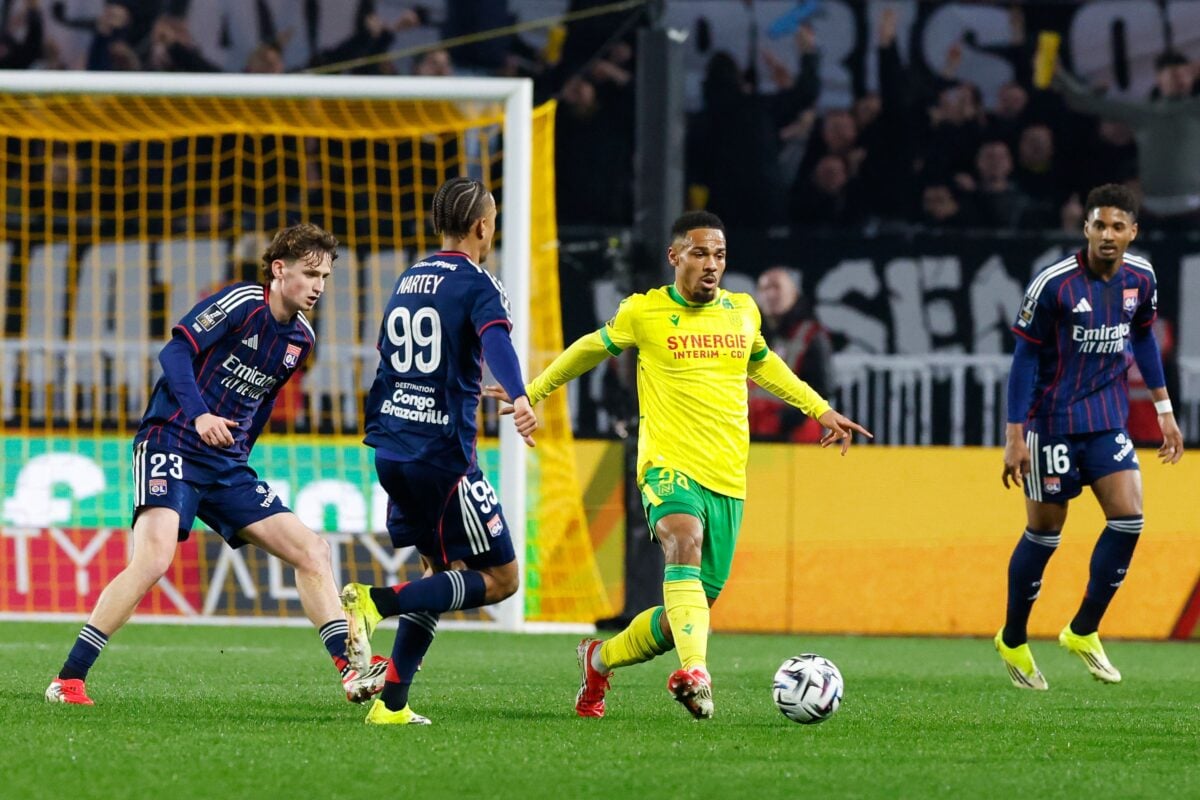 Kelvin Amian : Le FC Nantes va-t-il jouer avec le feu et risquer une sanction ? Kelvin AMIAN