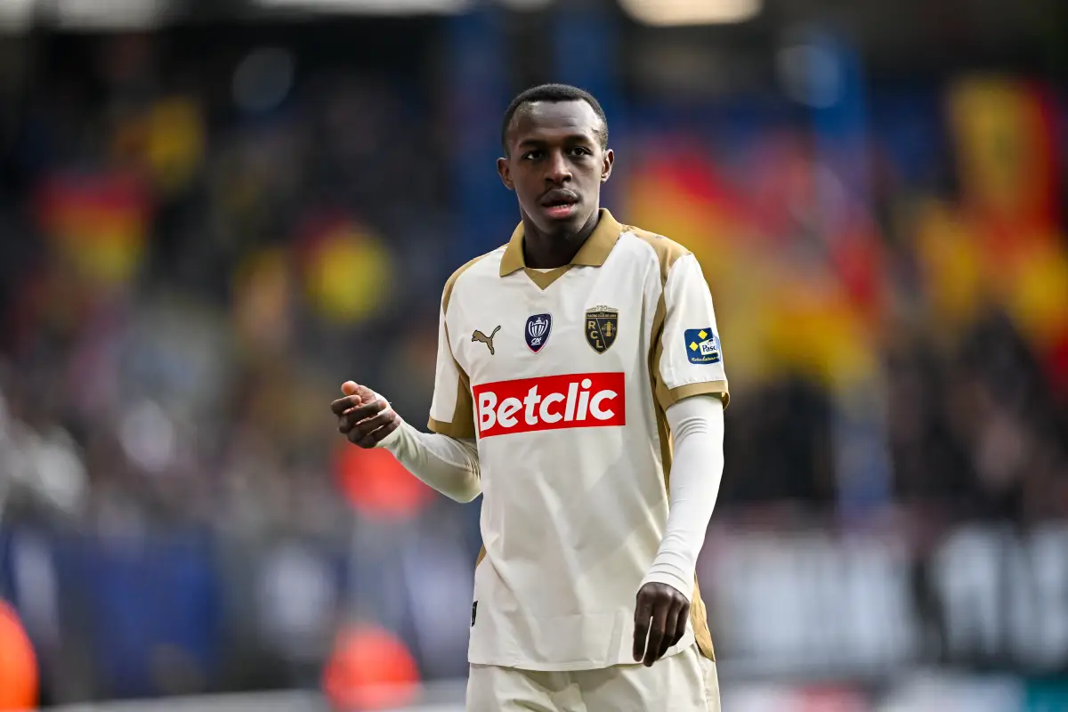 Mercato Lens : Un prêt discret attire déjà les regards en Premier League