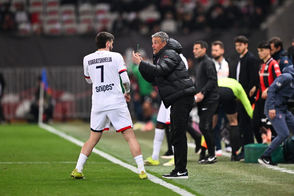 Mercato - PSG : Ce transfert annoncé en Angleterre qui ne verra jamais le jour ! Khvicha KVARATSKHELIA (PSG)