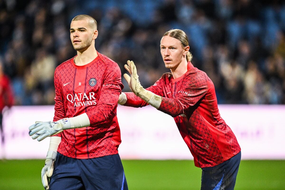 Chevalier ou Safonov ? Une légende du PSG prend position !