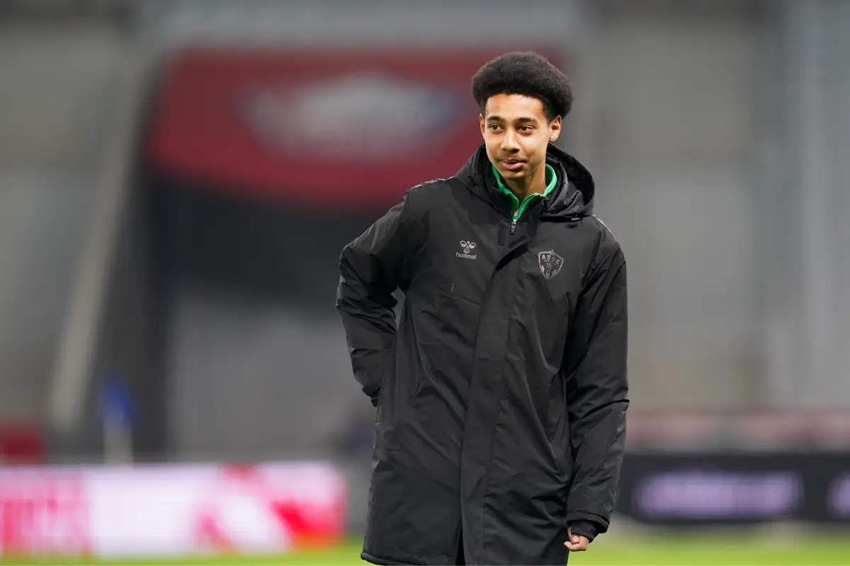 Mercato ASSE : 6 départs déjà actés et une pépite sacrifiée ? Djylian N’Guessan