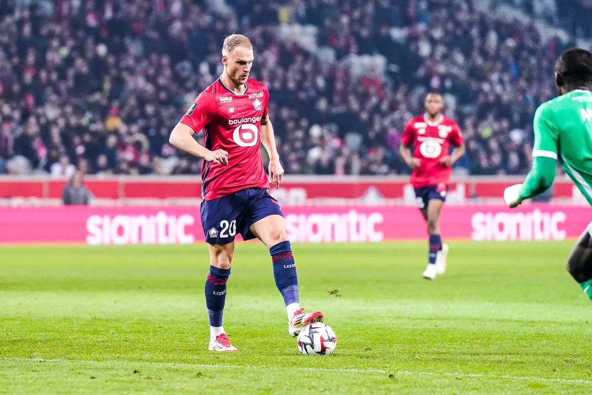 Mitchel Bakker